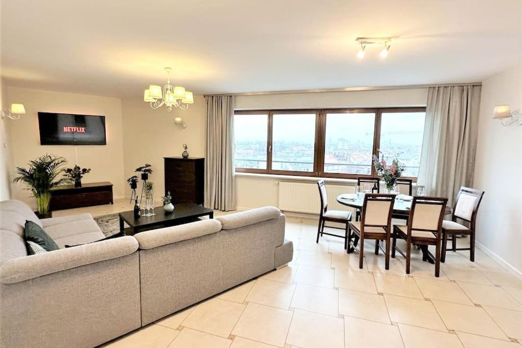 Exclusive Penthouse Near Citycenter 120M2 +Netflix Krakow Exterior photo