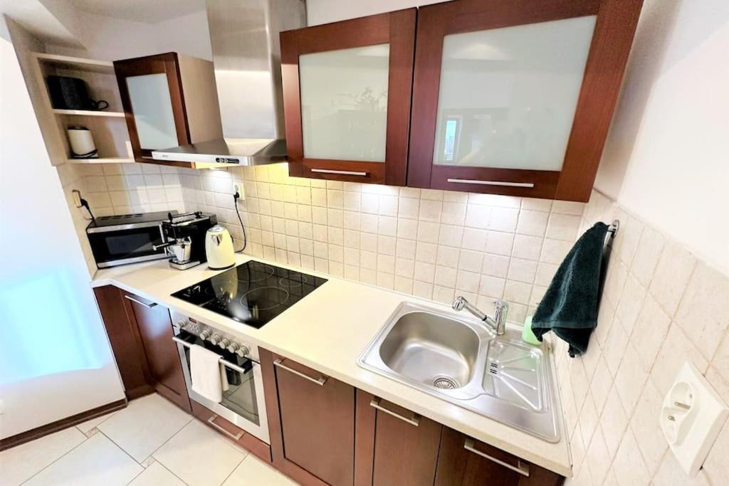 Exclusive Penthouse Near Citycenter 120M2 +Netflix Krakow Exterior photo
